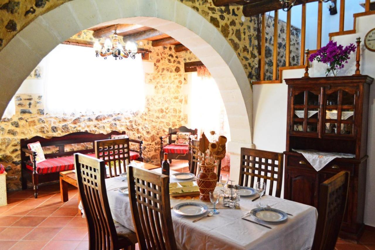 Aretaki Villas Astrátigos エクステリア 写真