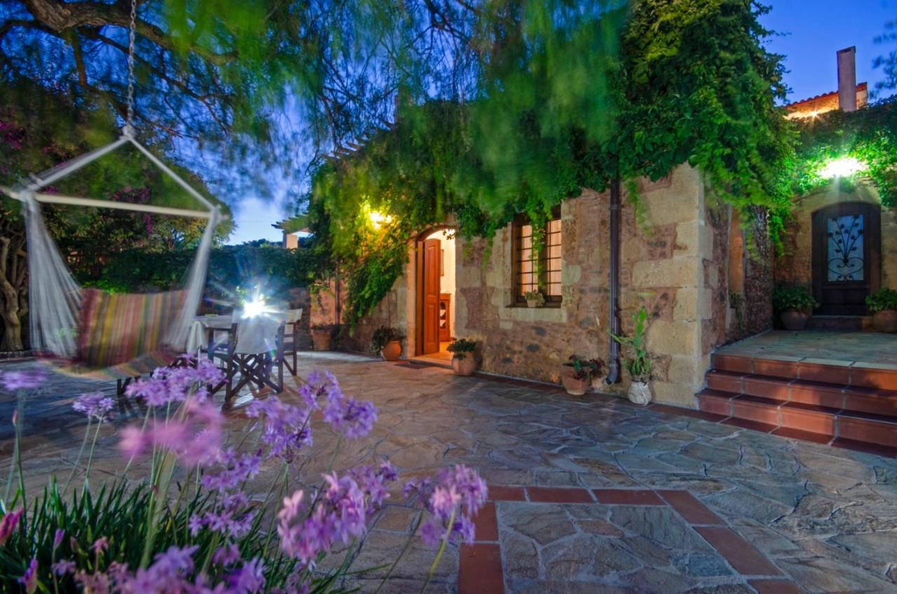Aretaki Villas Astrátigos エクステリア 写真