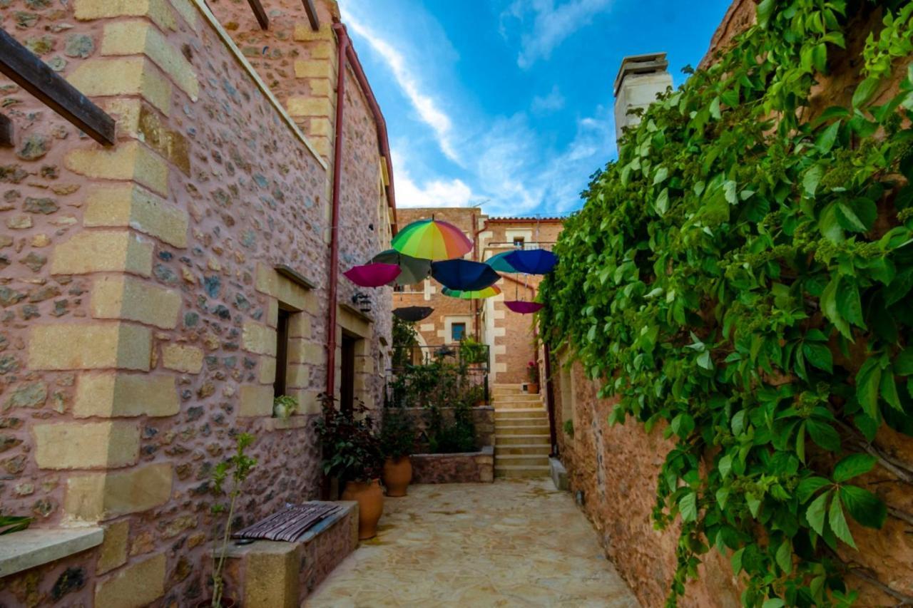Aretaki Villas Astrátigos エクステリア 写真