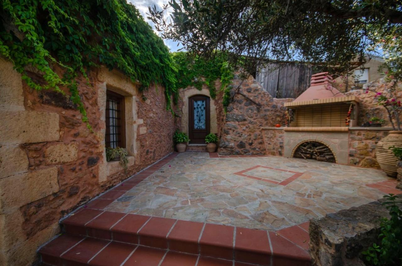 Aretaki Villas Astrátigos エクステリア 写真