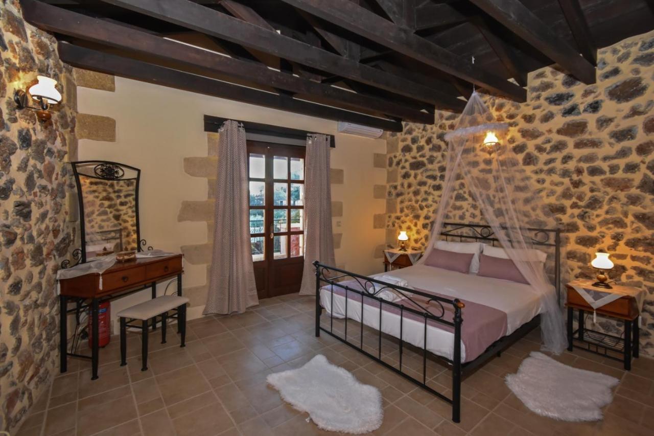 Aretaki Villas Astrátigos エクステリア 写真
