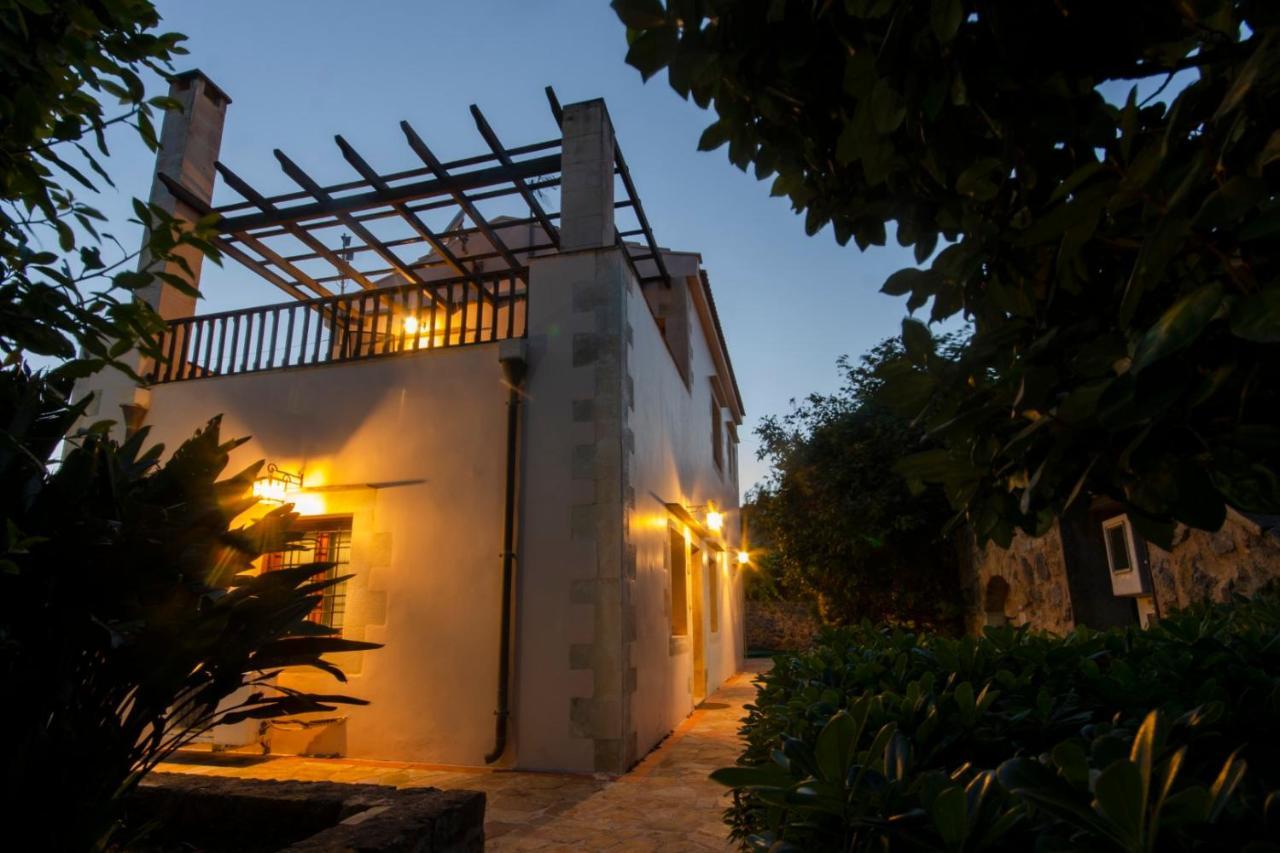 Aretaki Villas Astrátigos エクステリア 写真