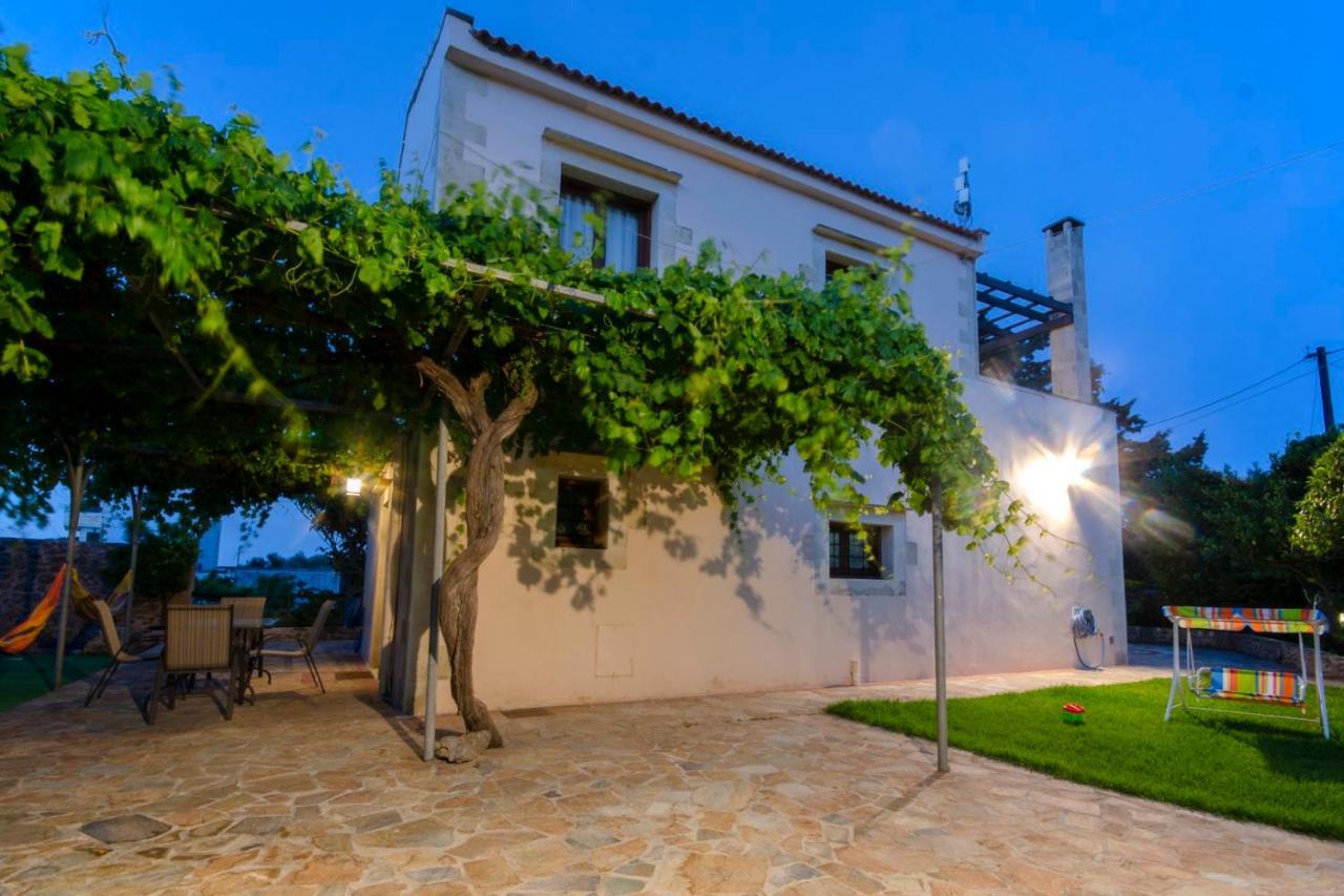 Aretaki Villas Astrátigos エクステリア 写真