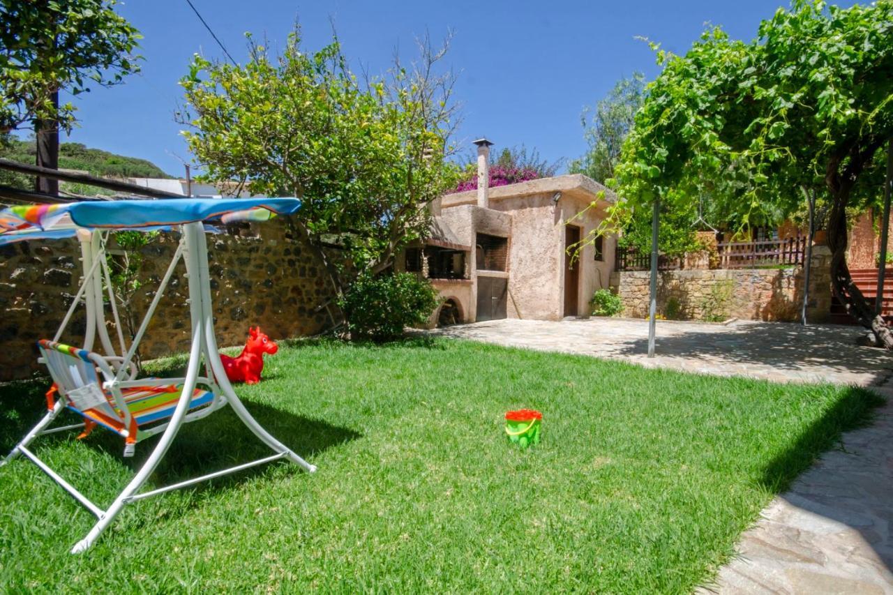 Aretaki Villas Astrátigos エクステリア 写真
